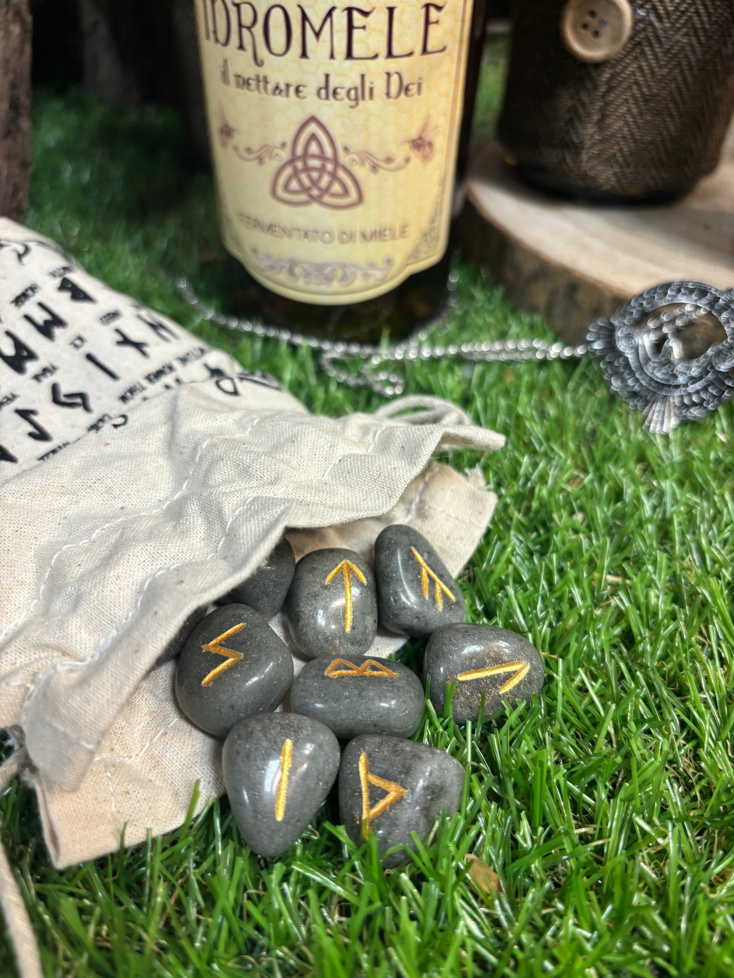 Rune in pietra semi preziosa