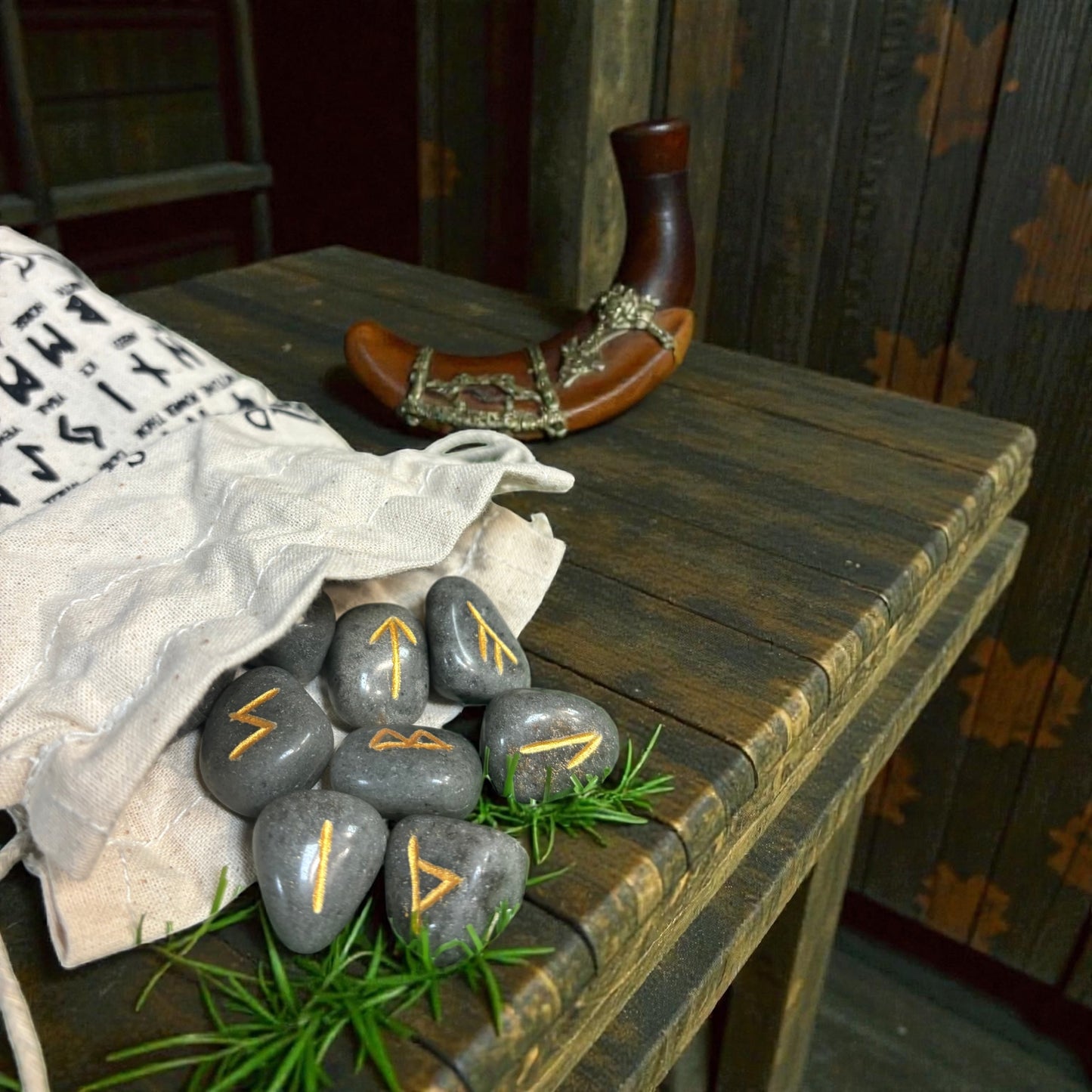 Rune in pietra semi preziosa